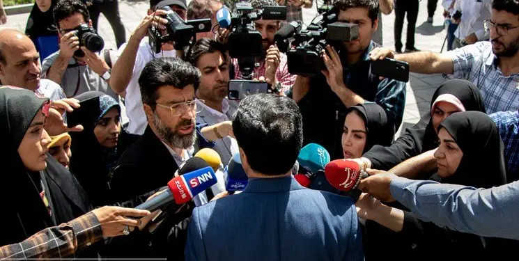 در حاشیه حیاط دولت چه گذشت؟