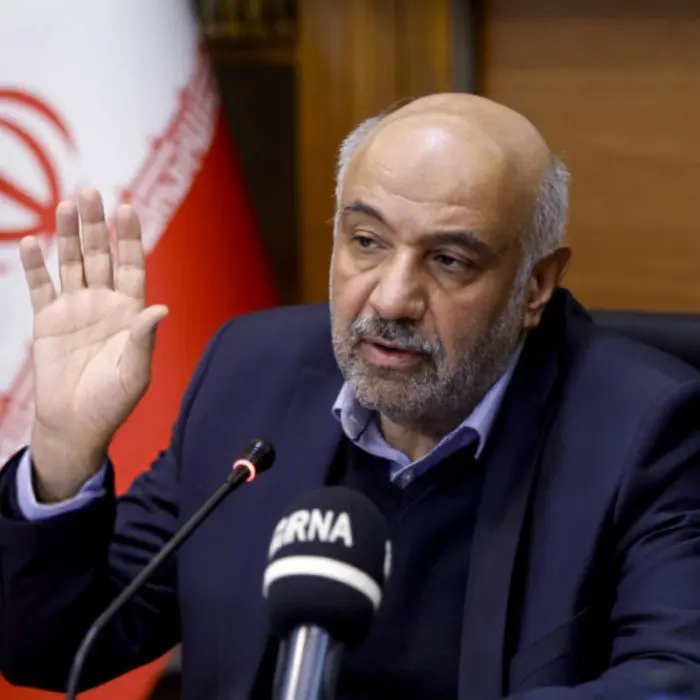 بررسی ابعاد مختلف ابلاغیه وزیر کار درباره شرکتهای تابعه وزارتخانه