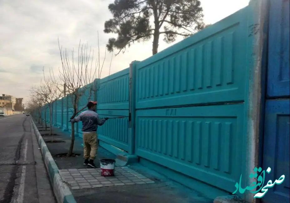 اجرای بیش از ۱۵ هزار متر مربع دیوار رنگی در منطقه ۲۰