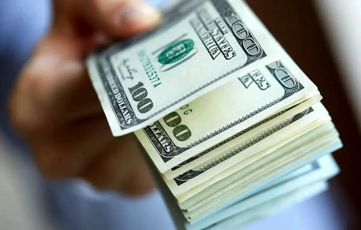 سقوط قیمت ها در بازار دلار و ارز از کی آغاز میشود؟