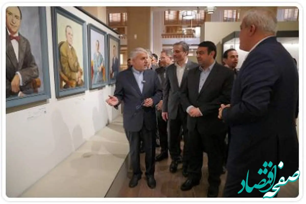 بازدید وزیر میراث فرهنگی، گردشگری و صنایع‌دستی از موزه بانک ملی ایران