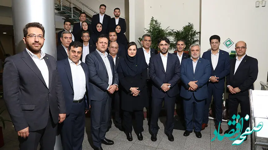 تاکید بر تقویت ارائه خدمات در بازدید مدیرعامل از شعب شیراز