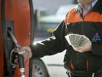 قیمت واردات یک لیتر بنزین چقدر است؟ 40 هزار تومان؛ مردم چند میخرند: 1500 تومان