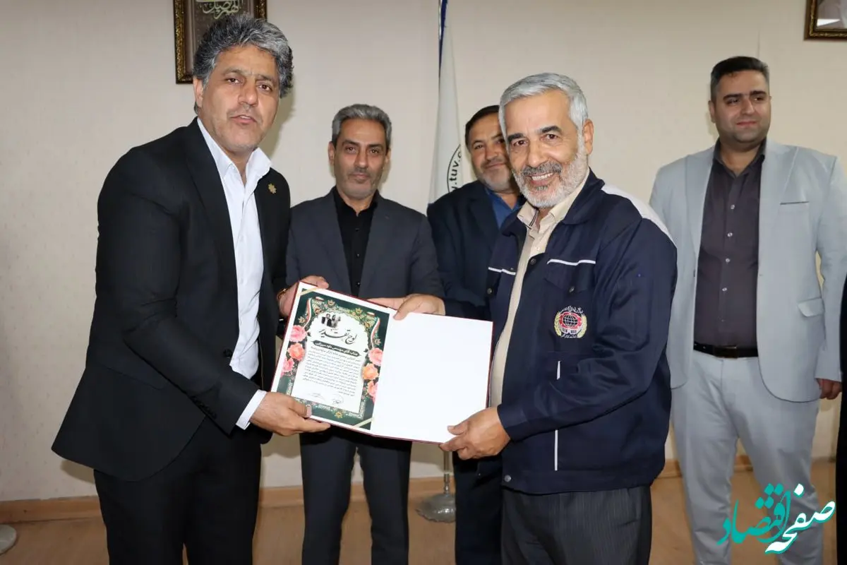 تقدیر مدیران شهری ساوه از خانه کارگر این شهرستان / کسب رتبه برتر