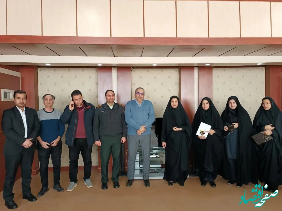 تقدیر از بانوان شاغل در منطقه ویژه اقتصادی سرخس