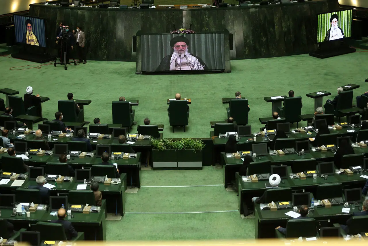 شعار نمایندگان مجلس علیه اروپا + فیلم