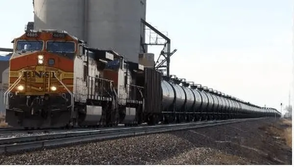 بدون نیاز به هیچ تنگه‌ای نفت ایران به چین می‌رسد