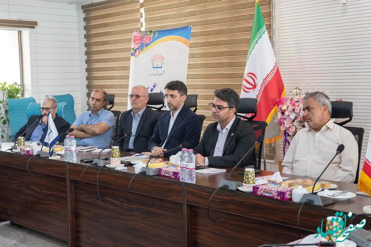 نشست هم اندیشی مدیران بازرسی هلدینگ ها و شرکت های تولید پتروشیمی منطقۀ پارس به میزبانی پتروشیمی مروارید