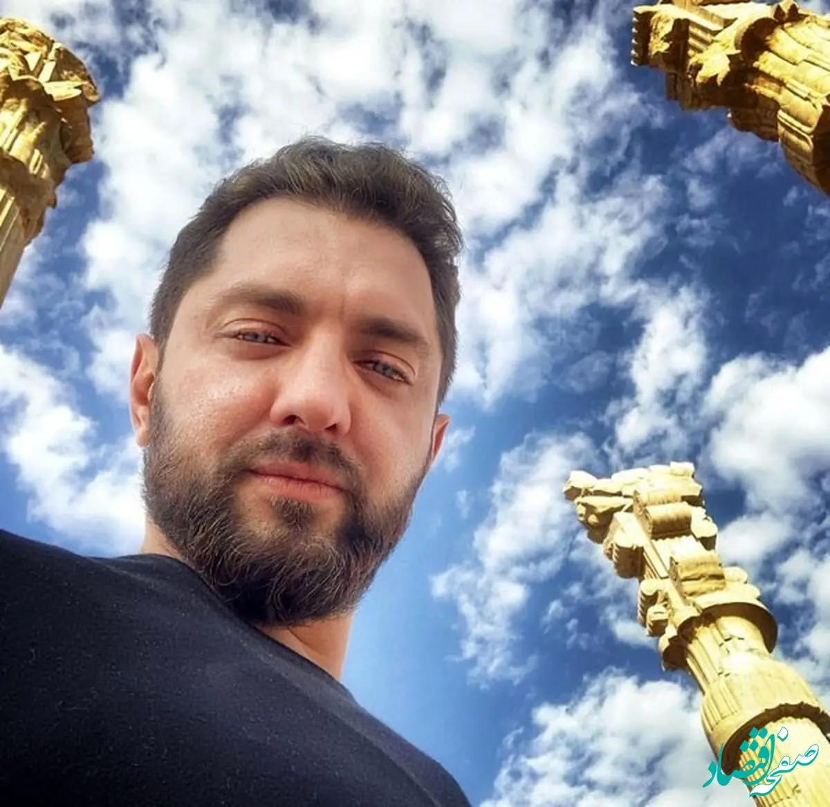 گشت و گذار بهرام رادان و همسرش در تخت جمشید