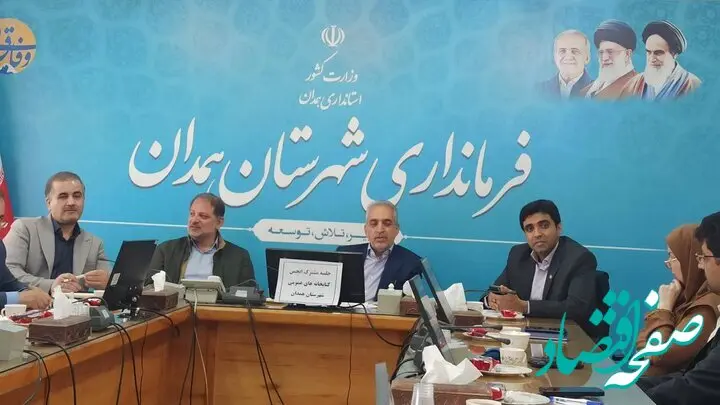 خودروهای فرسوده شهرداری کتابخانه سیار می شوند