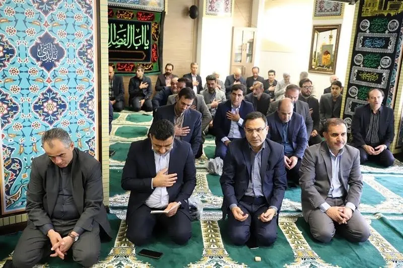 مراسم روحانی زیارت عاشورا و سوگواری برگزار شد