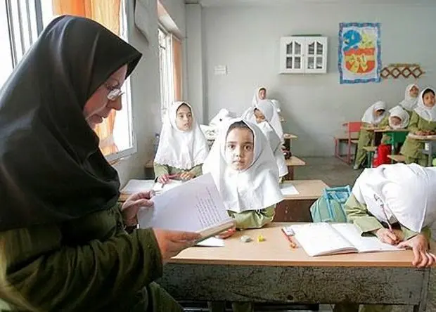 معلمان و فرهنگیان: فرصت ثبت نام برای دریافت واحد مسکونی تا پایان بهمن تمدید شد  