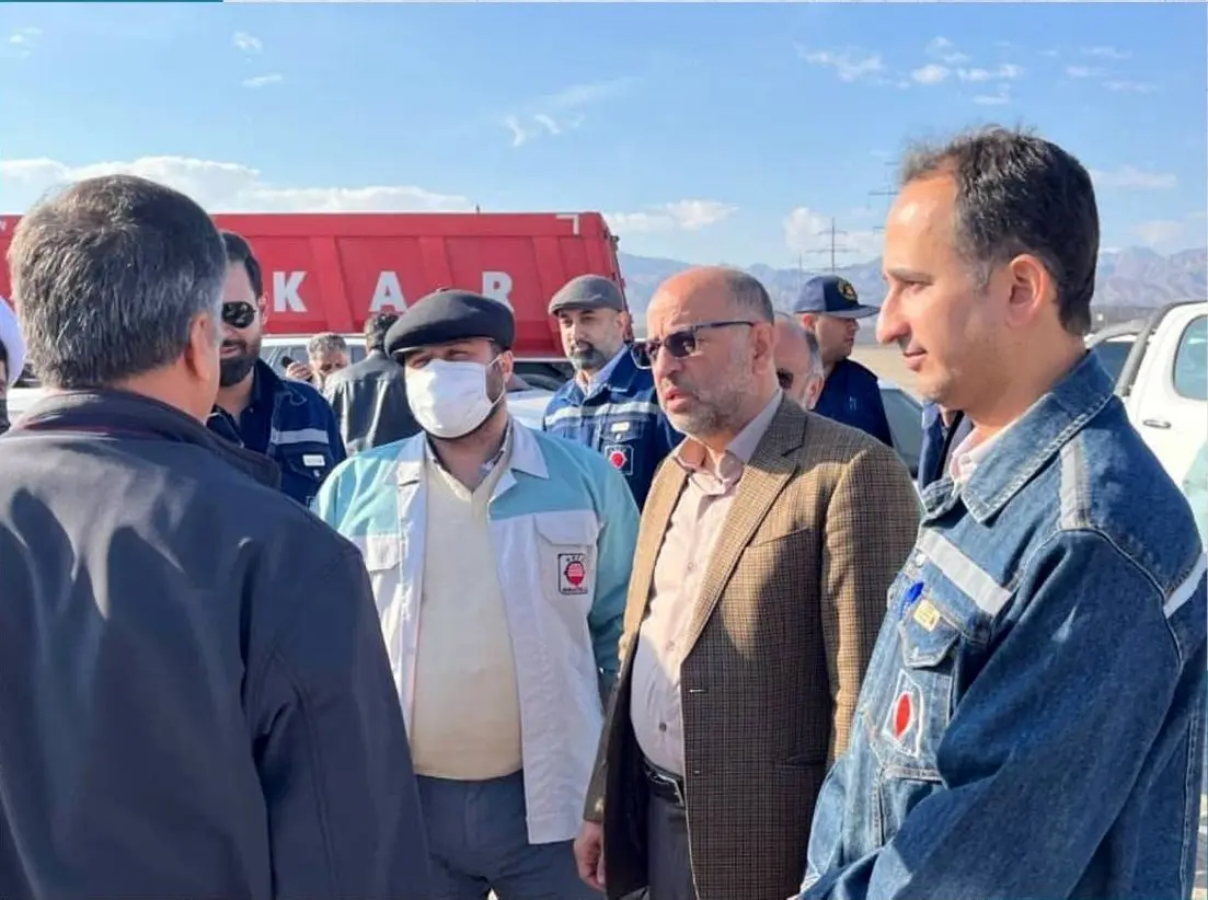 بازدید سرزده نماینده مردم شریف شهرستان اردکان از شرکت آهن و فولاد ارفع