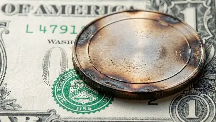  اجرای سنگین‌ترین توکن‌سوزی تاریخ | قیمت استر آلت کوین ۱ دلاری 