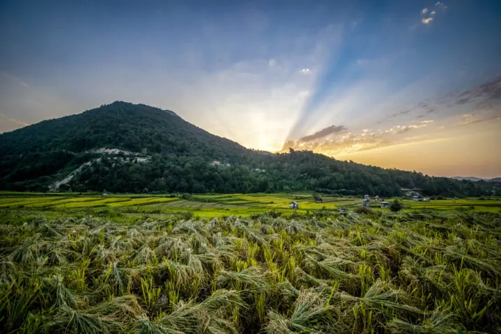 آخرین وضعیت هواشناسی و بارندگی مازندران فردا جمعه ۲۱ مهر ماه ۱۴٠۲