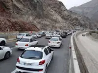 ترافیک ۷ کیلومتری از مرزن آباد تا کندوان