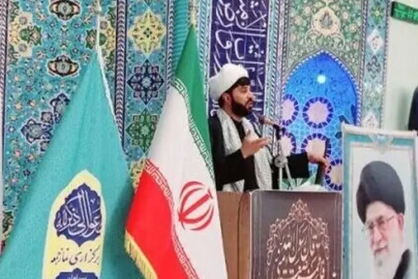 تاکید امام جمعه موقت سراوان بر وحدت شیعه و سنی 