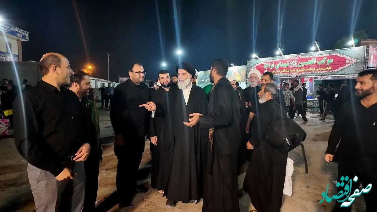 بازدید نماینده ولی فقیه در خوزستان از موکب شرکت فولاد اکسین در شلمچه