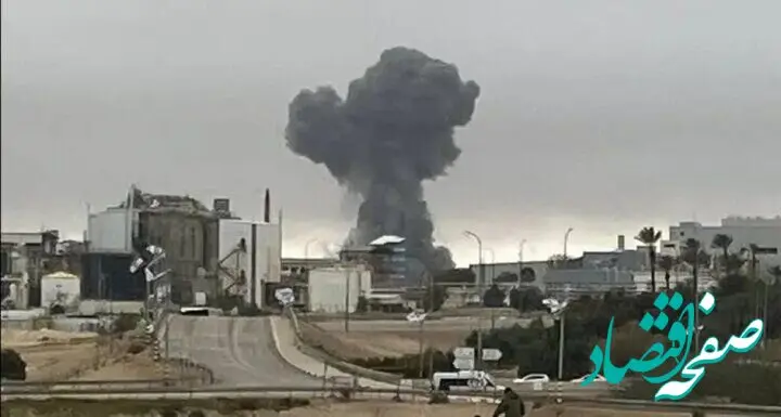 جزئیات دود عظیم بر فراز آسمان خرمشهر پس از حمله هوایی به ۲ شرکت کشتی سازی