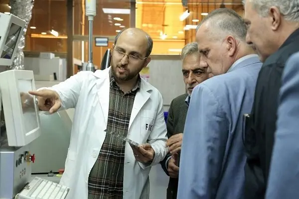 بازدید تجار کشور سوریه از ظرفیت تولیدات شرکت های مستقر در منطقه ویژه اقتصادی و فرودگاه بین المللی پیام