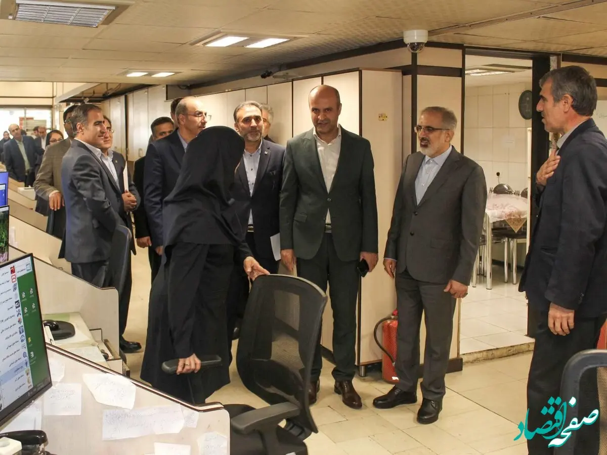قدردانی از سعه صدر و روحیه بالای کارکنان بانک مسکن در شرایط حساس کشور/ کوچکترین خللی در مسیر خدمت رسانی به مشتریان بانک مسکن ایجاد نشد