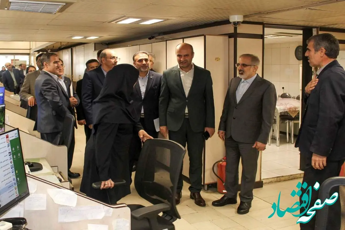 قدردانی از سعه صدر و روحیه بالای کارکنان بانک مسکن در شرایط حساس کشور/ کوچکترین خللی در مسیر خدمت رسانی به مشتریان بانک مسکن ایجاد نشد