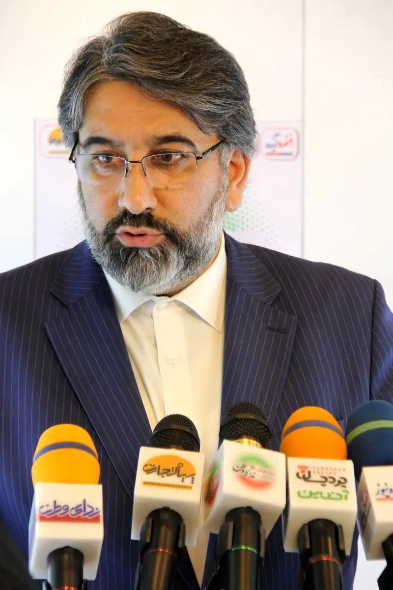 انتخاب ۶۰ نامزد فهرست شورای وحدت در انتخابات مجلس دوازدهم در استانها را فرصتی بی نظیر می دانیم