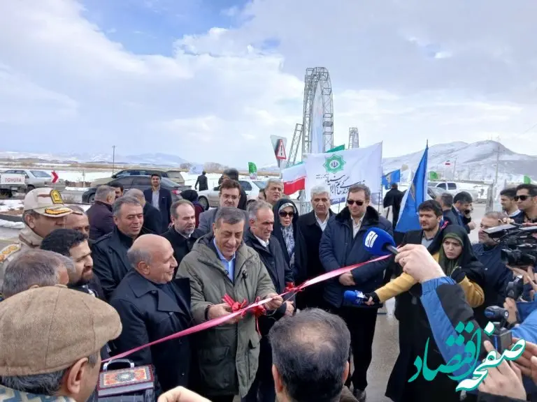 افتتاح پروژه راه‌سازی و توسعه شبکه حمل و نقل جاده ابریشم توسط معاون اجرایی رئیس جمهور
