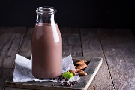 چرا باید شیرکاکائو را از صبحانه کودکان حذف کنیم؟ 