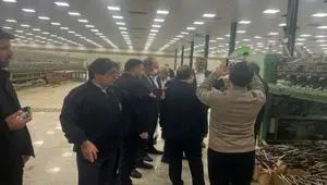 بازدید رییس و اعضای هیأت ‌مدیره بانک صنعت و معدن از شرکت صنایع پوشش