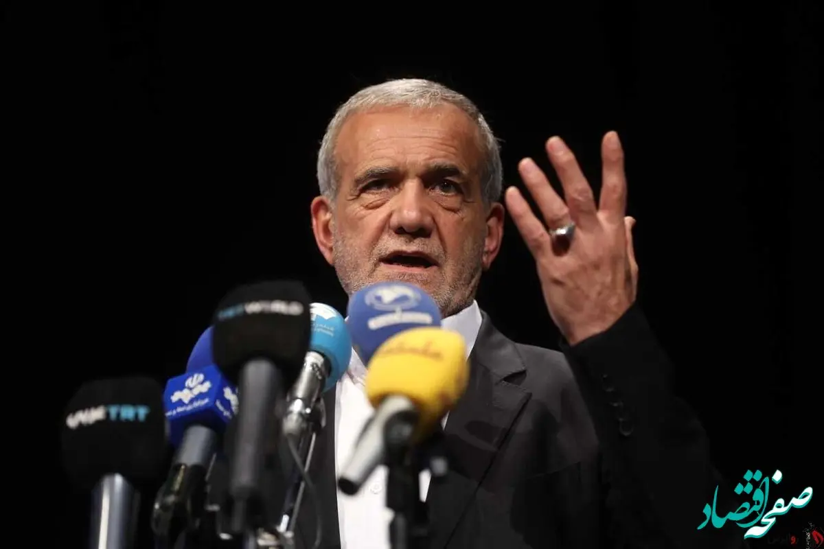 اینی که بهش میگن رئیس‌ جمهور خیلی پیاده است! 