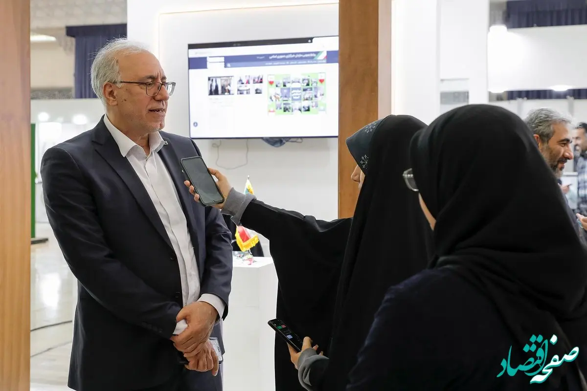 اصحاب رسانه با امید آفرینی به توسعه کشور کمک کنند