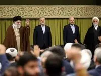 تصویری خاص از حسن روحانی در بیت رهبری/ این افراد هم بودند/ این فرد ردیف آخر نشست