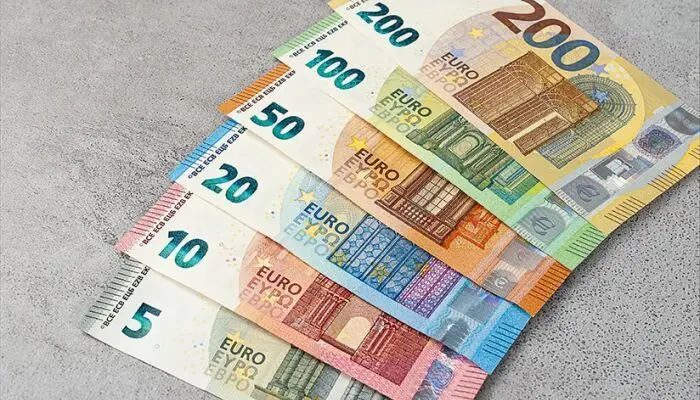 قیمت حواله یورو امروز چهارشنبه ۲۰ تیر ماه ۱۴۰۳