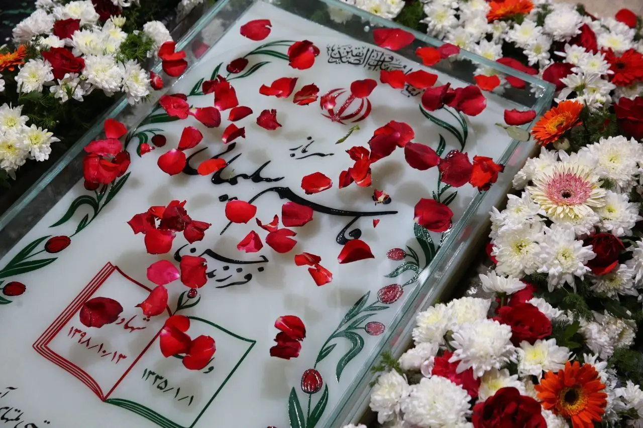 زیارت مجازی مزار شهید حاج قاسم سلیمانی در کرمان