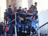 فولادی‌ها در دورترین نقطه استادیوم، بازی با پرسپولیس را تماشا کردند!