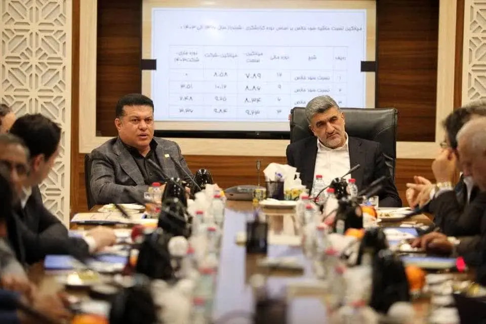 رئیس سازمان بورس اوراق بهادار کشور در بازدید از پالایشگاه نفت بندرعباس مطرح کرد/کمک به تامین مالی طرح های توسعه پالایشگاه بندرعباس و پیگیری مطالبات شرکت های پالایشگاهی