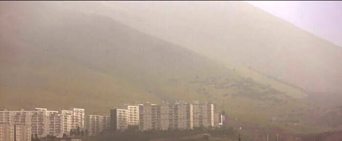 آلودگی هوا در کردستان بحرانی شد/ کارمندان در امان می مانند؟