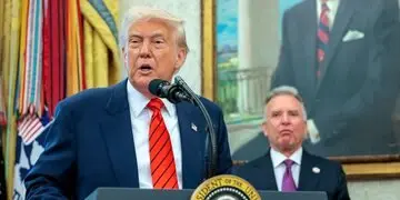 چرخش‌های ترامپ درباره ایران: از تهدیدات نظامی تا پیشنهادات دیپلماتیک، بازی راهبردی یا سردرگمی سیاسی؟