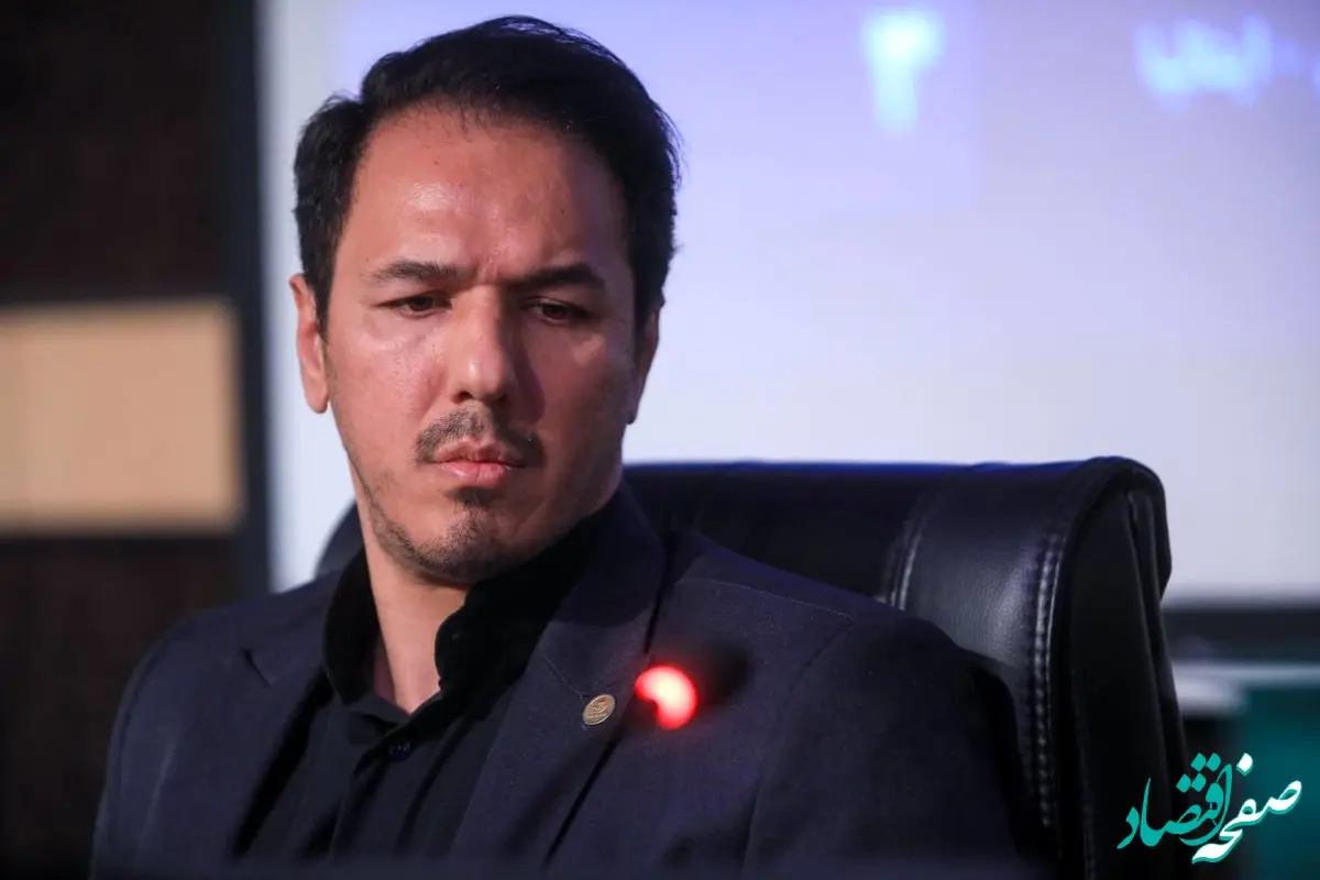 بیشینه نمودن خلق ارزش و ارتقاء مزیت رقابتی فولاد اکسین خوزستان در سایه خرد جمعی و استراتژی راهبردی هلدینگ صباانرژی 