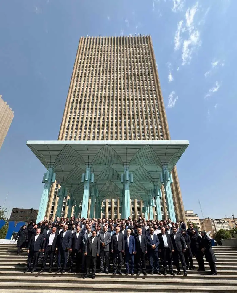 آیین بزرگداشت آغاز 74مین سال فعالیت بانک صادرات ایران برگزار شد/ ​محسن سیفی: بانک صادرات ایران در مسیر دستیابی به جایگاه شایسته در نظام بانکی ثابت‌ قدم است