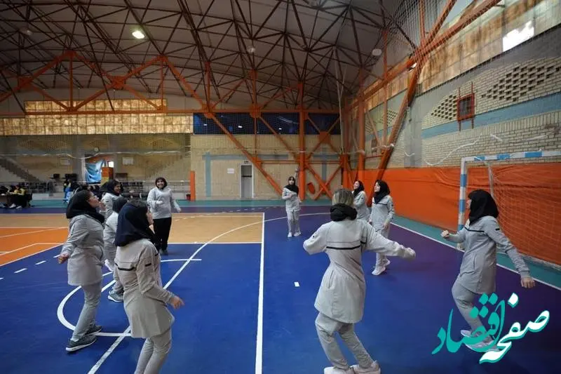 دومین دوره مسابقات ورزشی دختران ۲۵سال و کمتر گروه صنایع پتروشیمی خلیج فارس در شهر شیراز آغاز شد