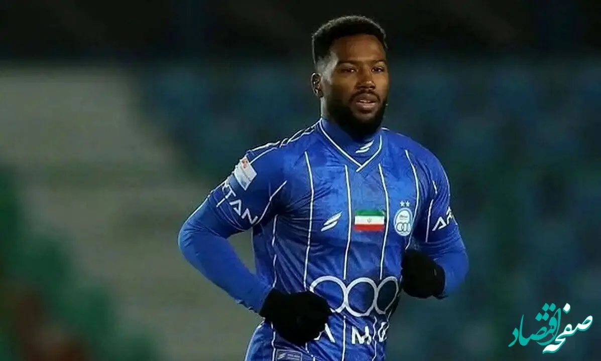 شغل خاص بازیکن استقلال در فرانسه چیست؟ 