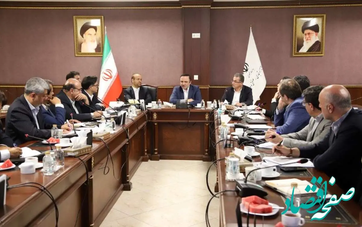 لزوم تمرکز معاونتهای اقتصادی مناطق بر جذب سرمایهگذار و بهبود فضای کسب و کار