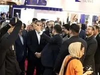 بازدید معاون وزیر صمت از غرفه فولاد اکسین خوزستان در نخستین روز از نمایشگاه ایران متافو۲۰۲۴