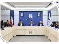 اقناع و پاسخگویی شفاف و صادقانه به افکار عمومی از وظایف روابط‌عمومی‌ است