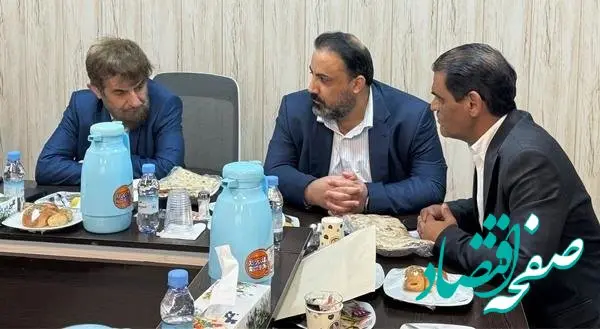 بازدید رئیس گروه اقتصادی دفتر مقام معظم رهبری و مدیرعامل پتروشیمی شازند از شهرک صنعتی چناران مشهد