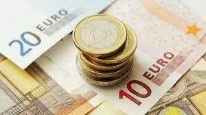 قیمت یورو امروز چهارشنبه ۹ اسفند ۱۴۰۲
