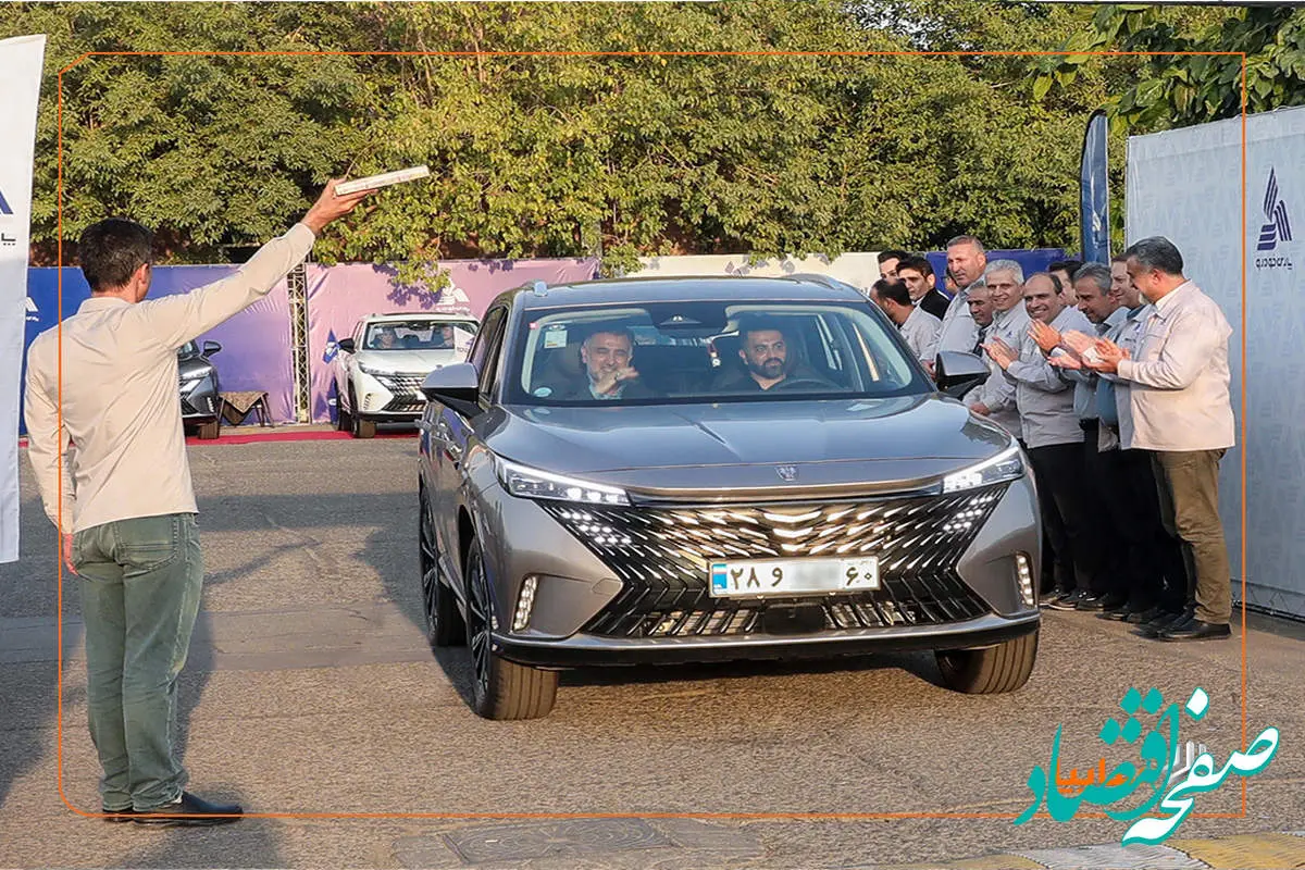 تحویل خودرو رووی eRX5 آغاز شد