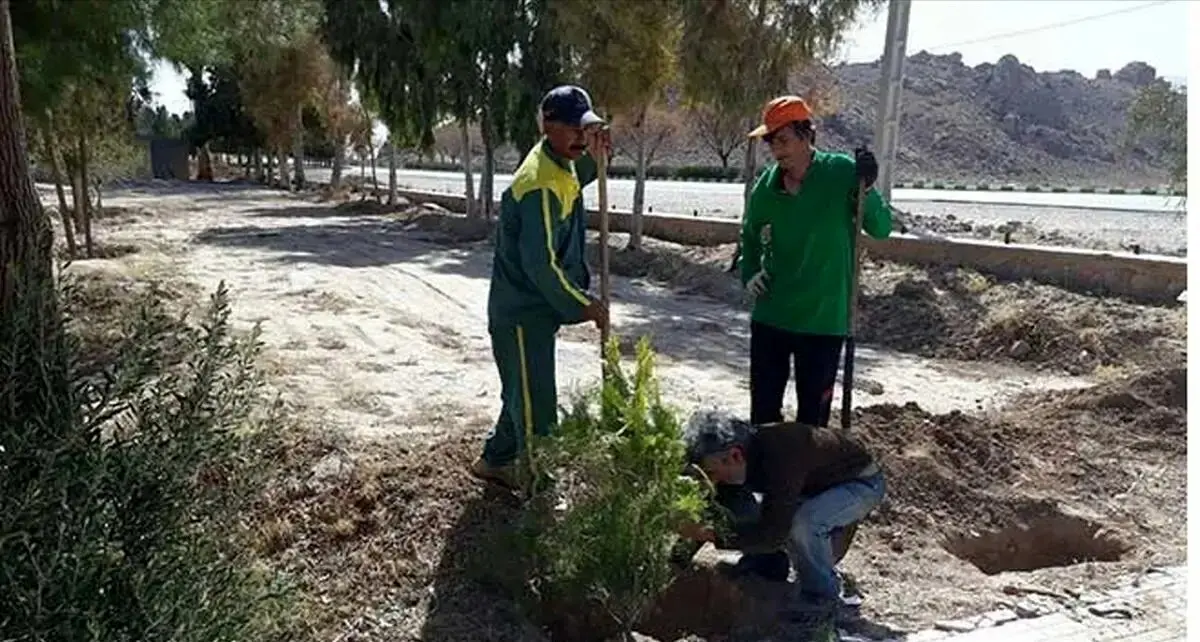 مطالبات این کارگران بهروز پرداخت میشود